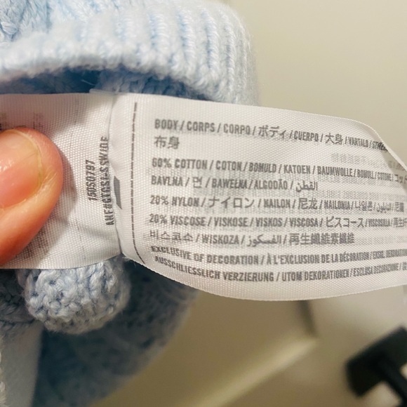 Light Blue Medium Abercrombie & Fitch Cable Vest - Picture 3 of 4